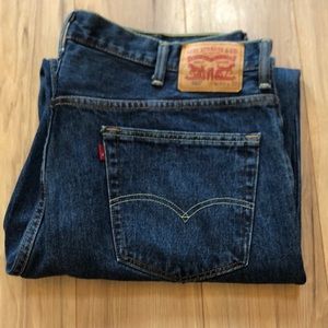 Levi’s 560 comfort fit jeans 40W 32L